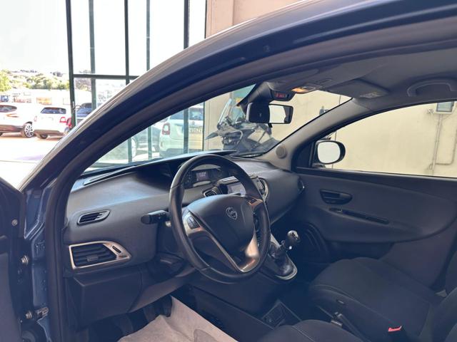 LANCIA Ypsilon usata, con Sedile posteriore sdoppiato