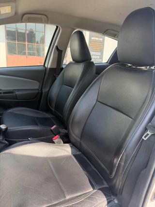 TOYOTA Yaris usata, con Fendinebbia