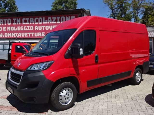 PEUGEOT Boxer usata, con ABS