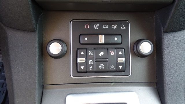 LAND ROVER Discovery usata 118