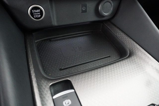 NISSAN Qashqai usata, con Fari LED