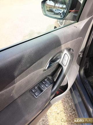 VOLKSWAGEN Polo usata, con Sedile posteriore sdoppiato