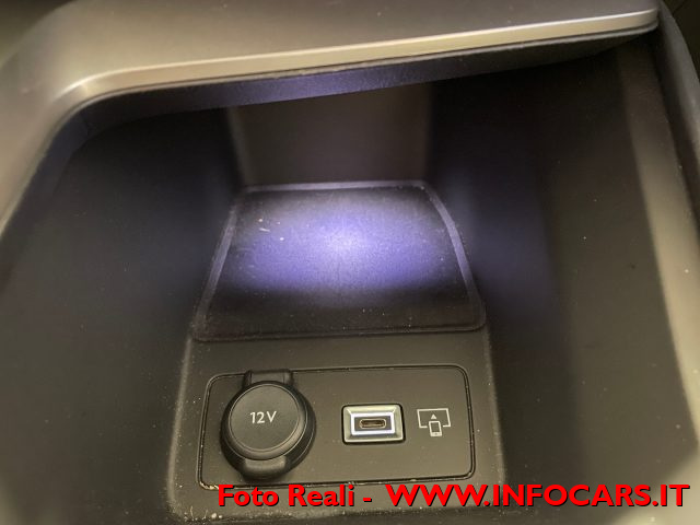 PEUGEOT 308 usata, con Isofix