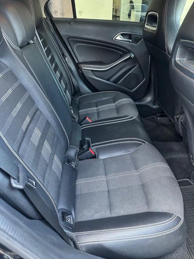 MERCEDES-BENZ A 180 usata, con Lettore CD