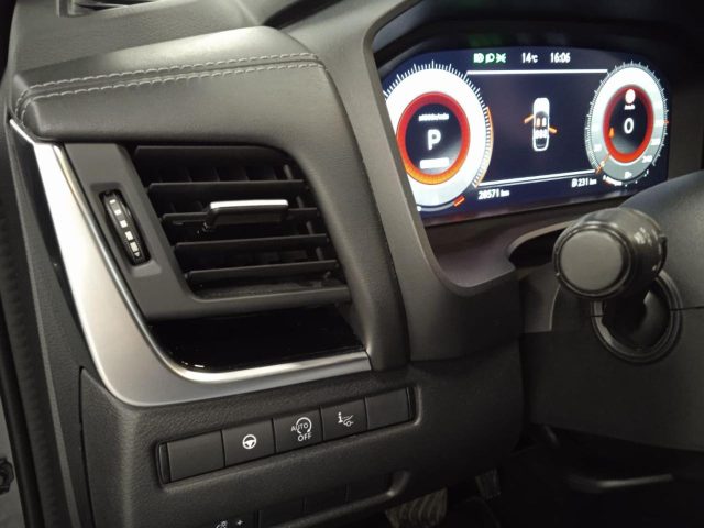 NISSAN Qashqai usata, con Bracciolo