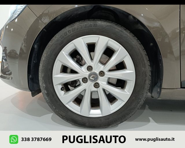 RENAULT Clio usata, con Sensore di luce