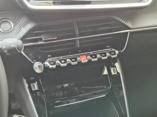 PEUGEOT 2008 usata, con Climatizzatore