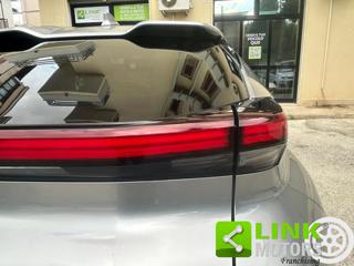 TOYOTA C-HR usata, con Specchietti laterali elettrici