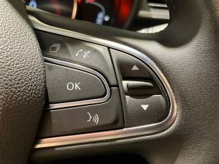 RENAULT Kadjar usata, con Sensori di parcheggio anteriori