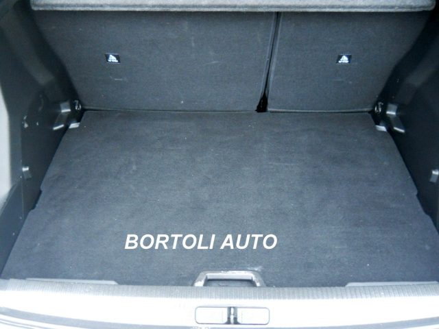 PEUGEOT 2008 usata, con Controllo trazione