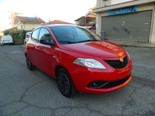 LANCIA Ypsilon usata, con Airbag laterali