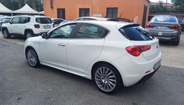 ALFA ROMEO Giulietta usata, con Autoradio