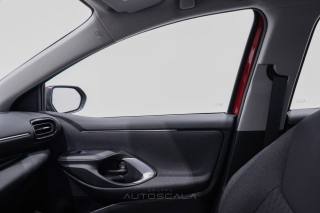 TOYOTA Yaris usata, con Autoradio digitale