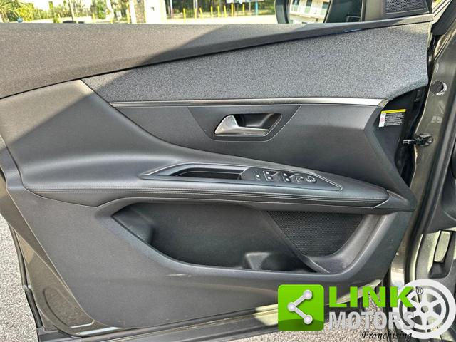 PEUGEOT 3008 usata, con Volante multifunzione