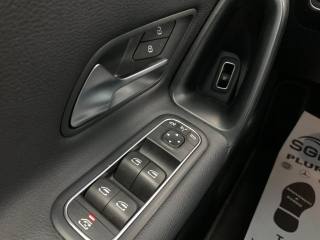 MERCEDES-BENZ CLA 180 usata, con Volante multifunzione
