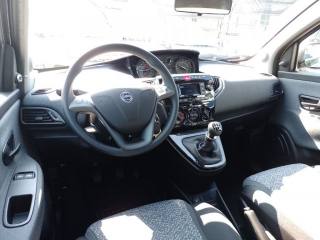 LANCIA Ypsilon usata, con Autoradio