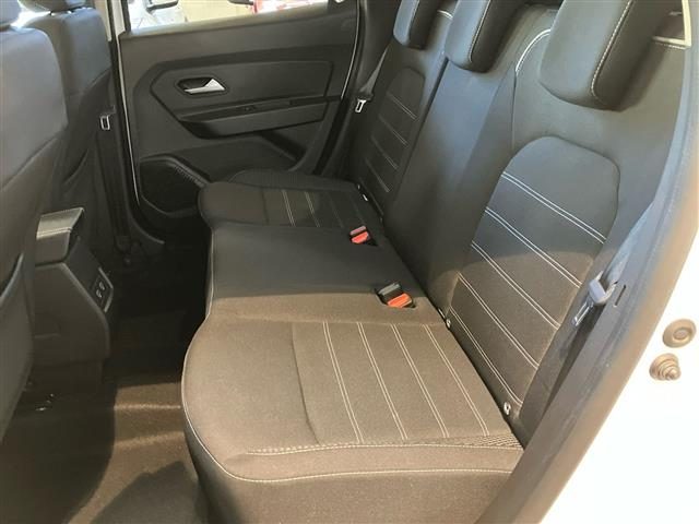 DACIA Duster usata, con Sensori di parcheggio posteriori