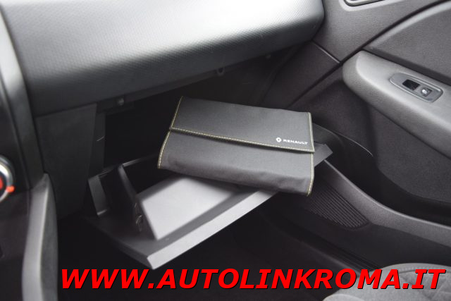 RENAULT Clio usata, con Specchietti laterali elettrici