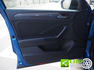 VOLKSWAGEN T-Roc usata, con Airbag testa