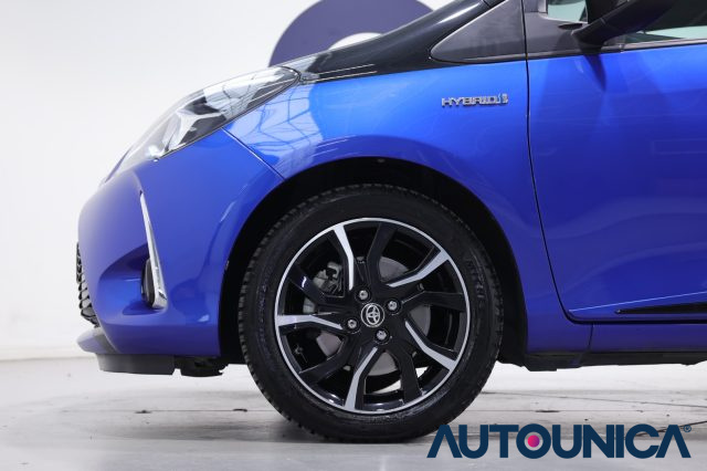 TOYOTA Yaris usata, con Autoradio digitale