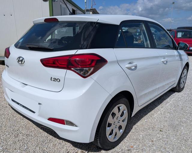 HYUNDAI i20 usata, con Airbag Passeggero