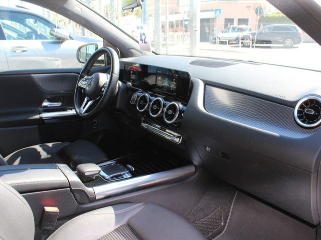 MERCEDES-BENZ B 180 usata, con Controllo automatico clima