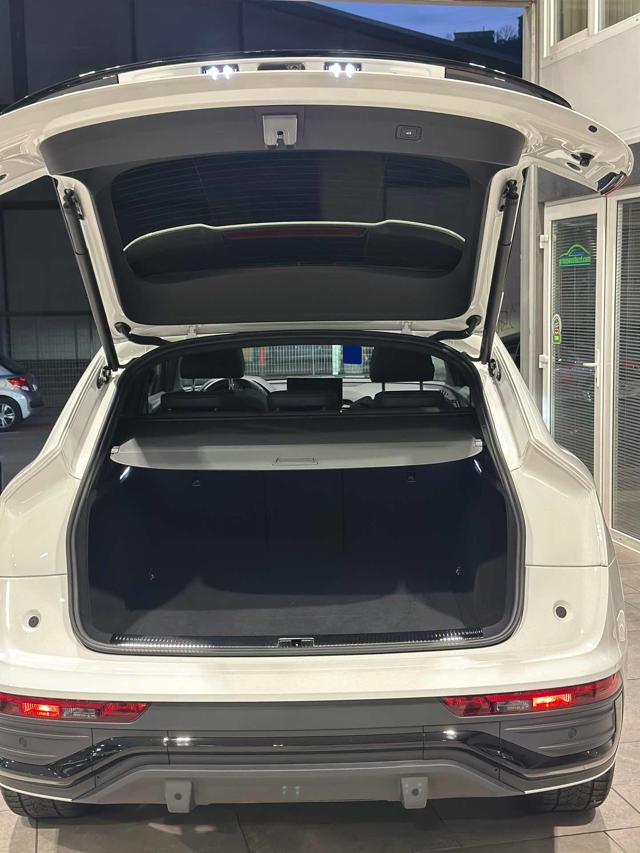 AUDI Q5 usata, con Sensori di parcheggio posteriori