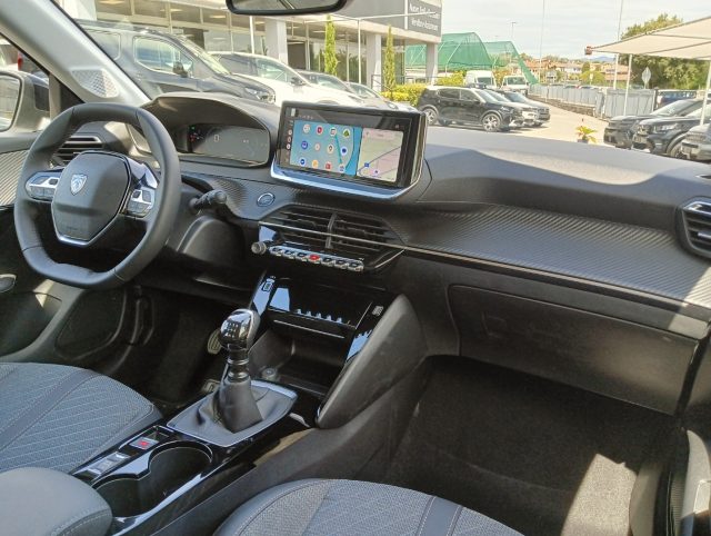 PEUGEOT 208 usata, con Volante in pelle