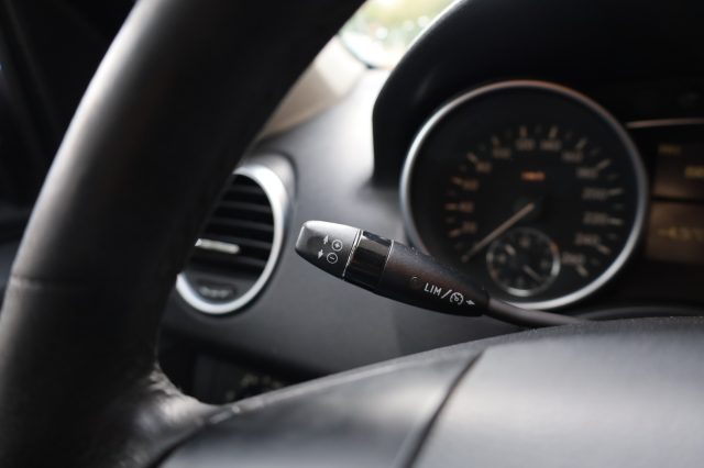 MERCEDES-BENZ ML 280 usata, con Volante in pelle