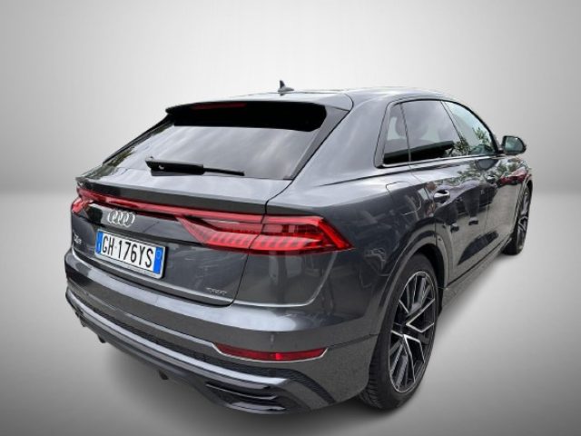 AUDI Q8 usata, con Airbag