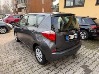 TOYOTA Verso-S usata, con Autoradio
