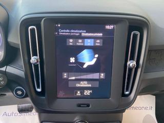 VOLVO XC40 usata, con Sensori di parcheggio posteriori