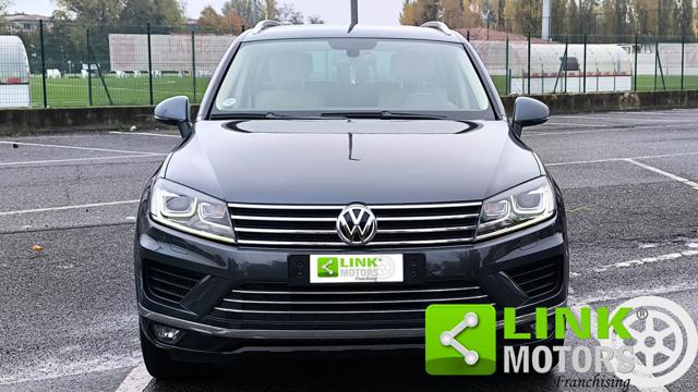 VOLKSWAGEN Touareg usata, con Airbag