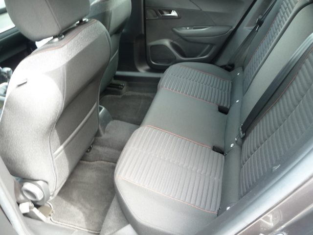 PEUGEOT 2008 usata, con Servosterzo