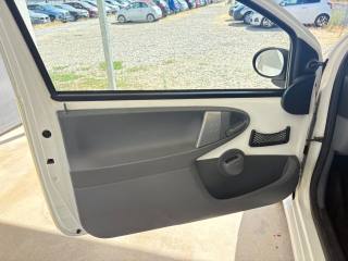 TOYOTA Aygo usata 22
