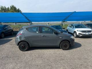 LANCIA Ypsilon usata, con Airbag
