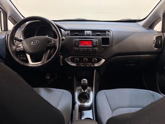 KIA Rio usata, con Autoradio