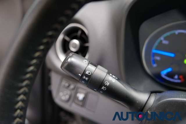 TOYOTA Yaris usata, con Vivavoce