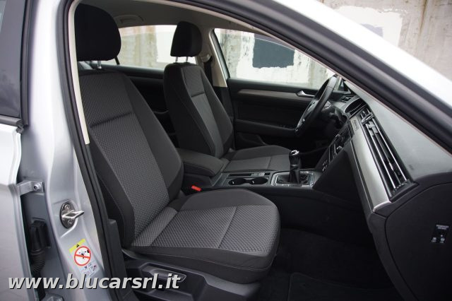VOLKSWAGEN Passat usata, con Cruise Control
