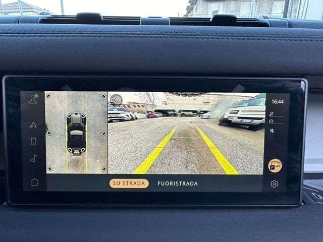 LAND ROVER Defender usata, con Controllo trazione