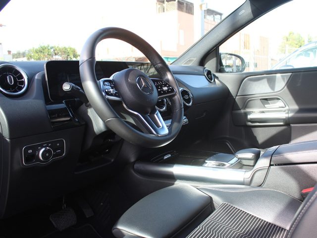 MERCEDES-BENZ B 180 usata, con Climatizzatore