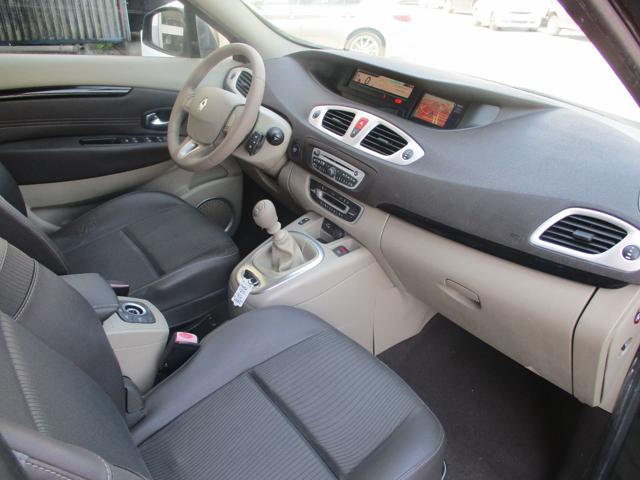 RENAULT Scenic usata 12