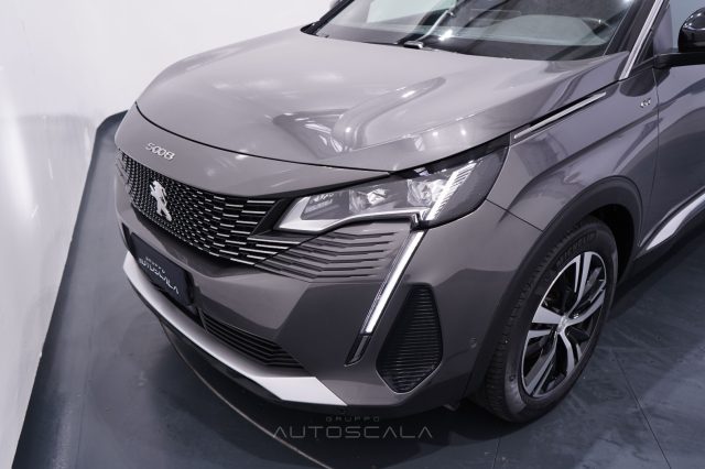 PEUGEOT 5008 usata, con Frenata d