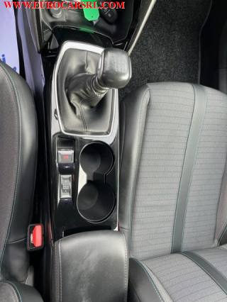 PEUGEOT 2008 usata, con Touch screen