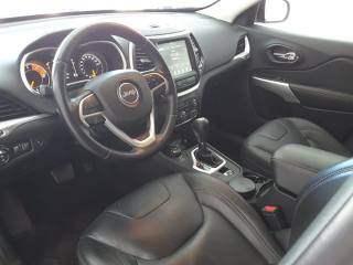 JEEP Cherokee usata, con Autoradio
