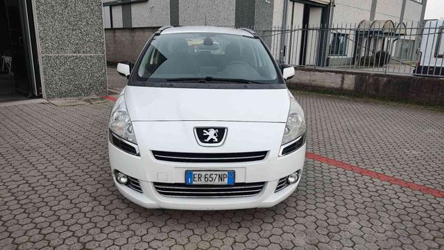 PEUGEOT 5008 usata, con Cerchi in lega
