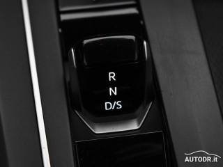 VOLKSWAGEN Golf Variant usata, con Autoradio digitale