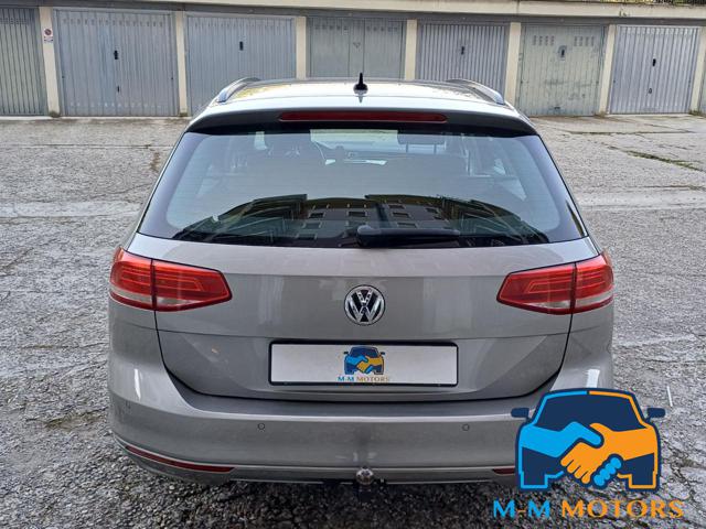 VOLKSWAGEN Passat Variant usata, con Autoradio