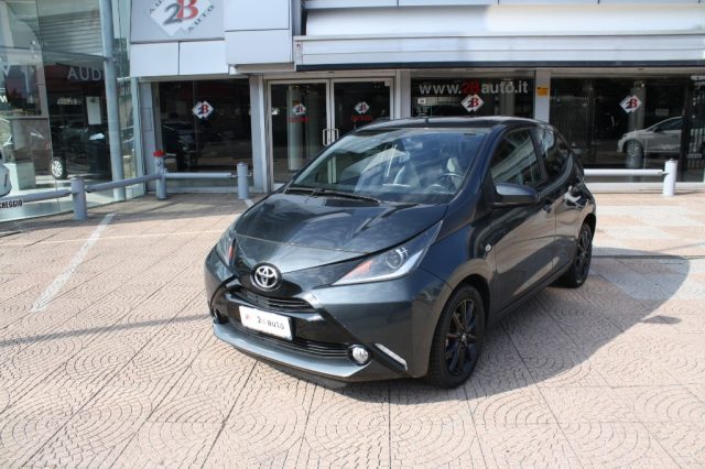 TOYOTA Aygo usata, con ABS