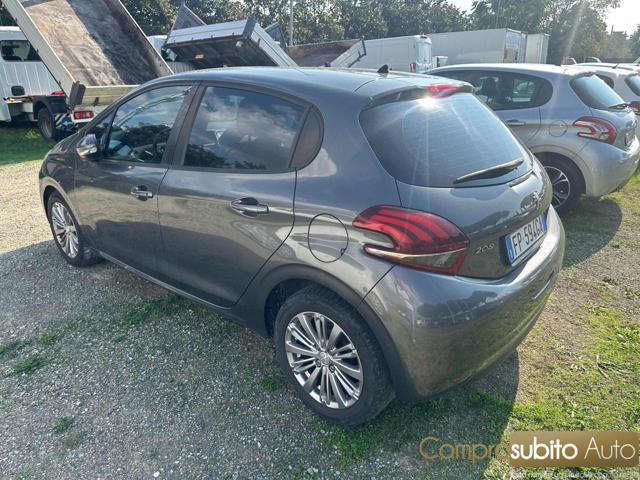 PEUGEOT 208 usata, con Airbag Passeggero